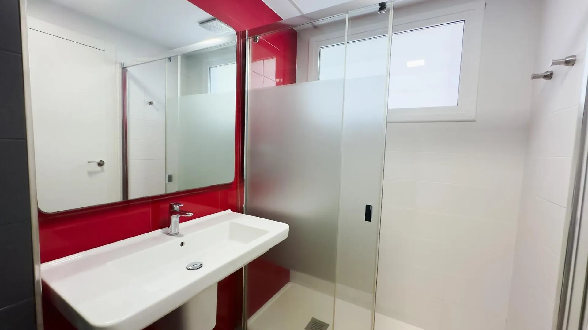 Rentalmar Zahara family suites Salou Apartamento